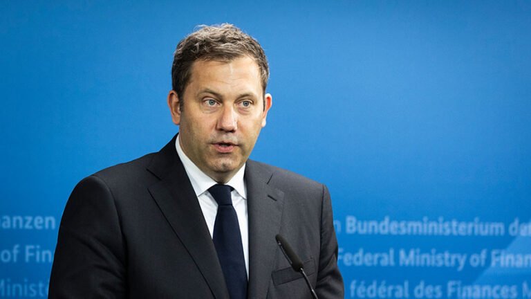 Entscheidung-des-Bundesburos-zur-Forderung-von-Investitionen-und-Sicherheit.jpg